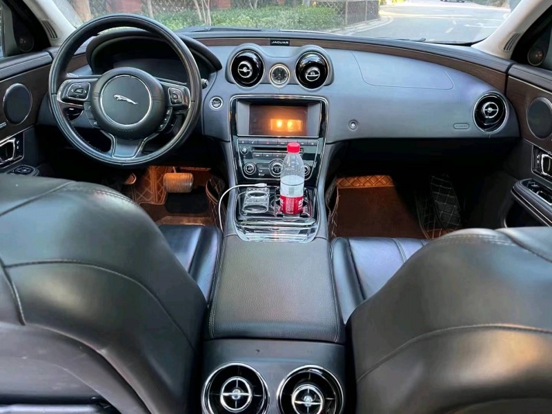 青岛16年捷豹XJ6