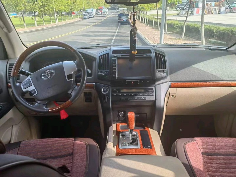 潍坊15年丰田兰德酷路泽5