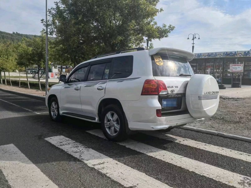 潍坊15年丰田兰德酷路泽8