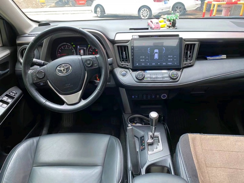 东莞19年丰田RAV4荣放7