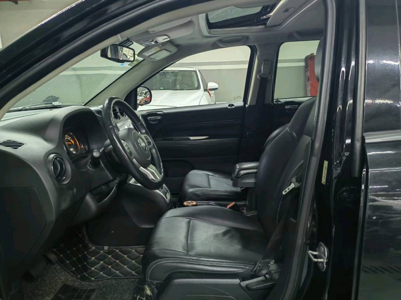 苏州17年Jeep自由客6