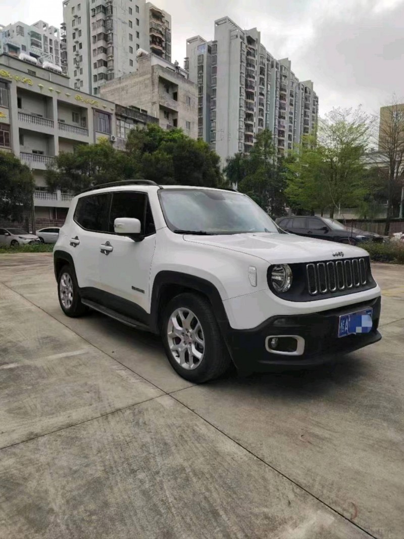 南寧17年Jeep自由俠3