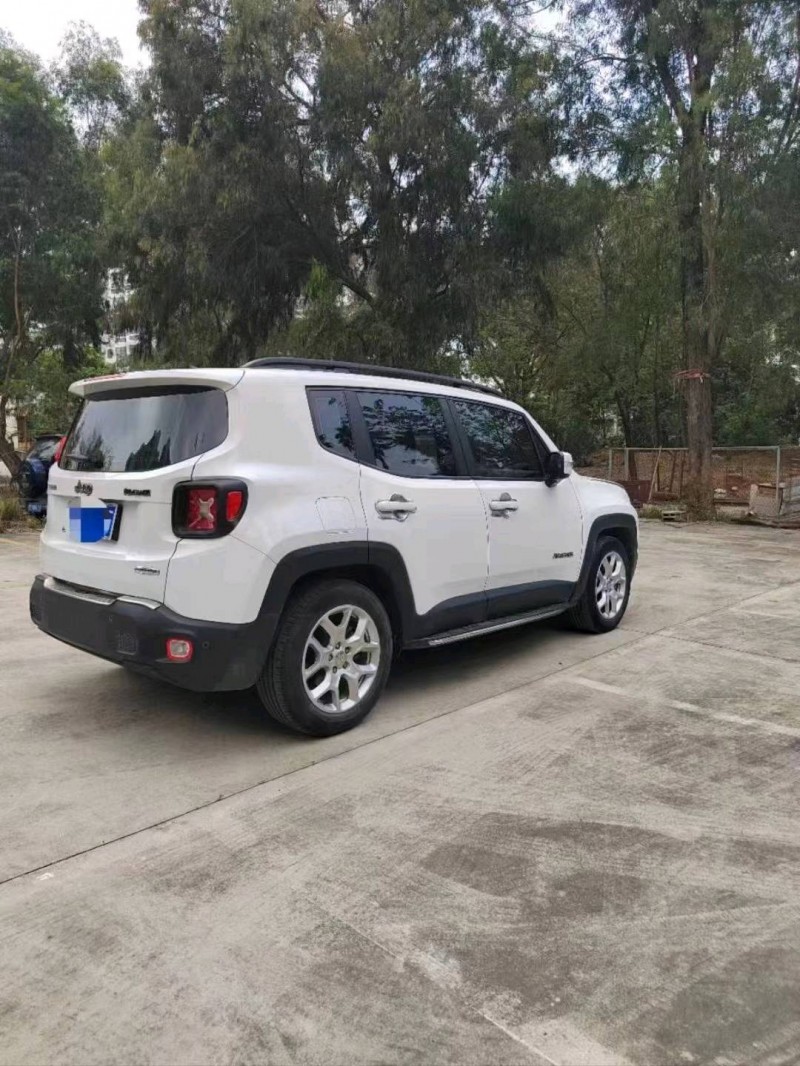 南寧17年Jeep自由俠5