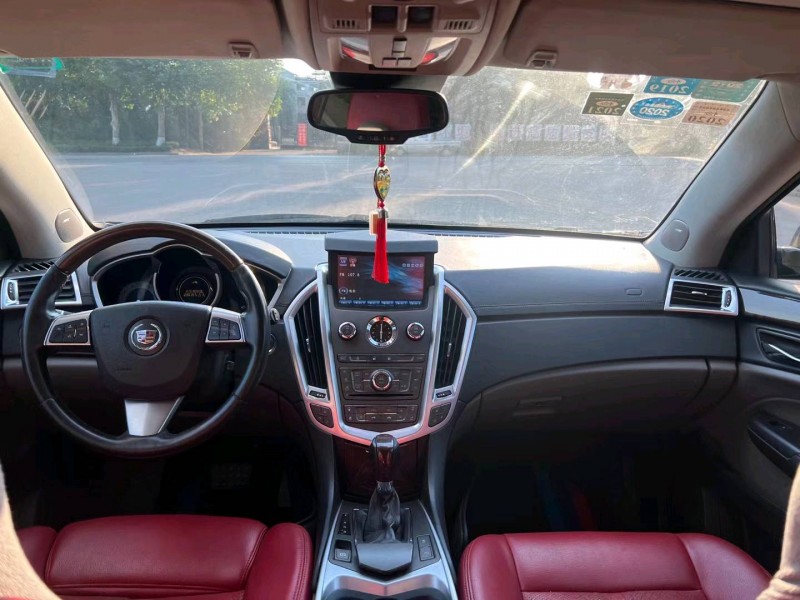 济南11年凯迪拉克SRX6