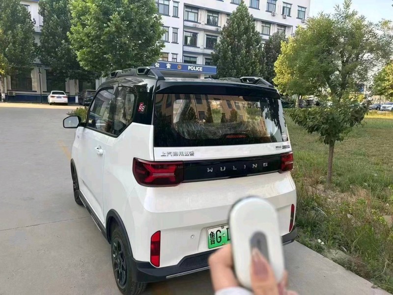 東營23年五菱汽車宏光MINI EV2
