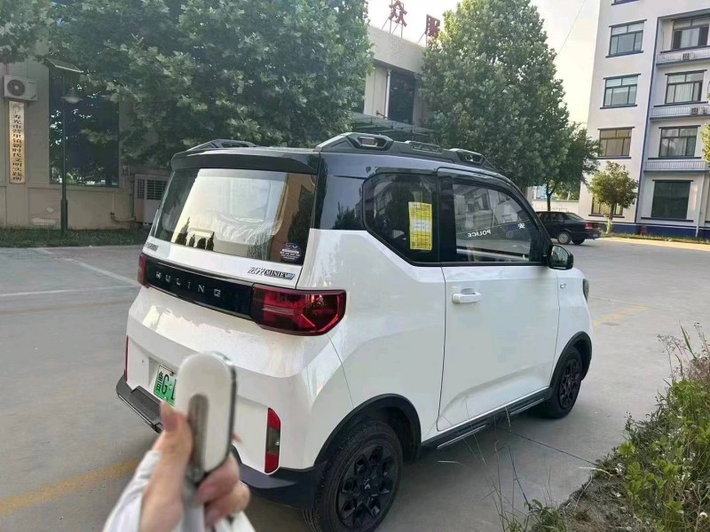 東營23年五菱汽車宏光MINI EV3