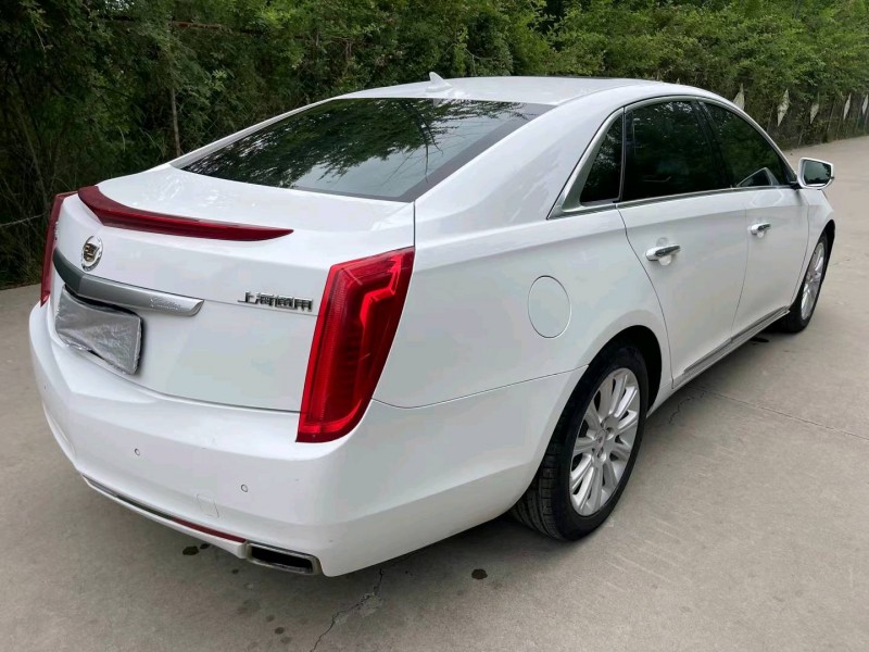 济南16年凯迪拉克XTS7