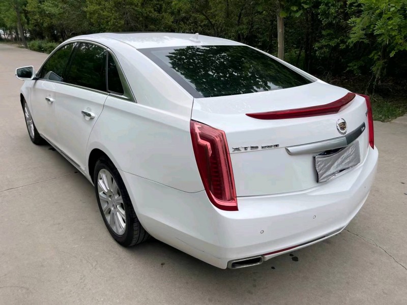 济南16年凯迪拉克XTS8