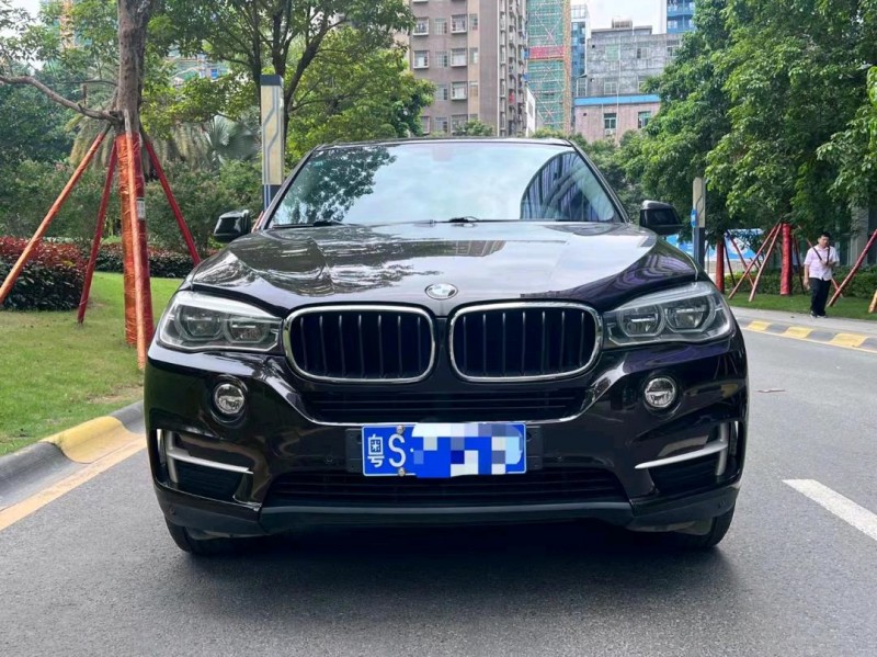广州19年宝马X51