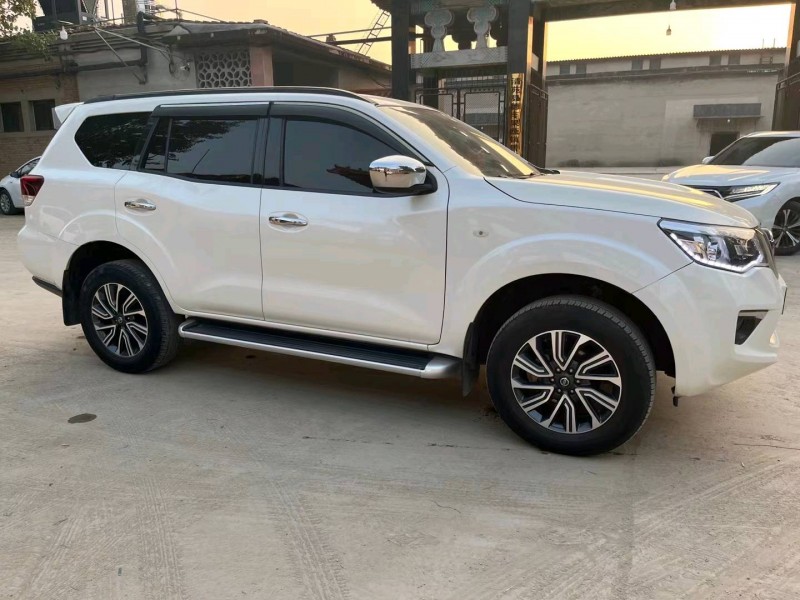 保定21年日产途达2