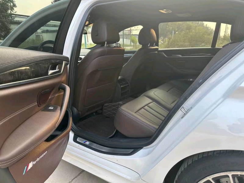 保定18年宝马5系5