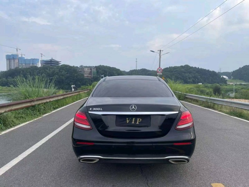 邵阳18年奔驰E5