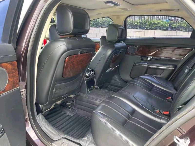 益阳13年捷豹XJL7