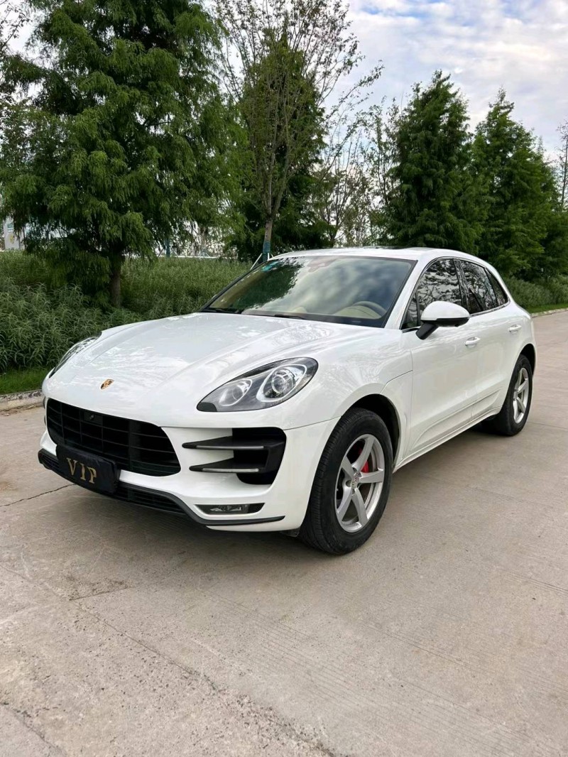 宿迁16年保时捷Macan2