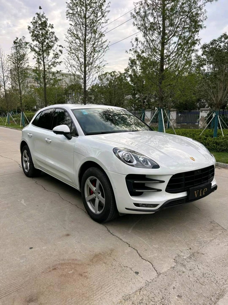 宿迁16年保时捷Macan3