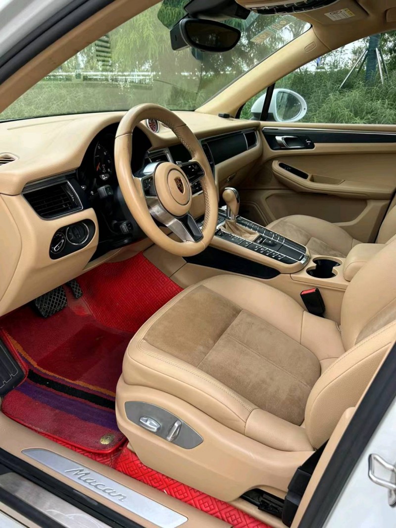 宿迁16年保时捷Macan6