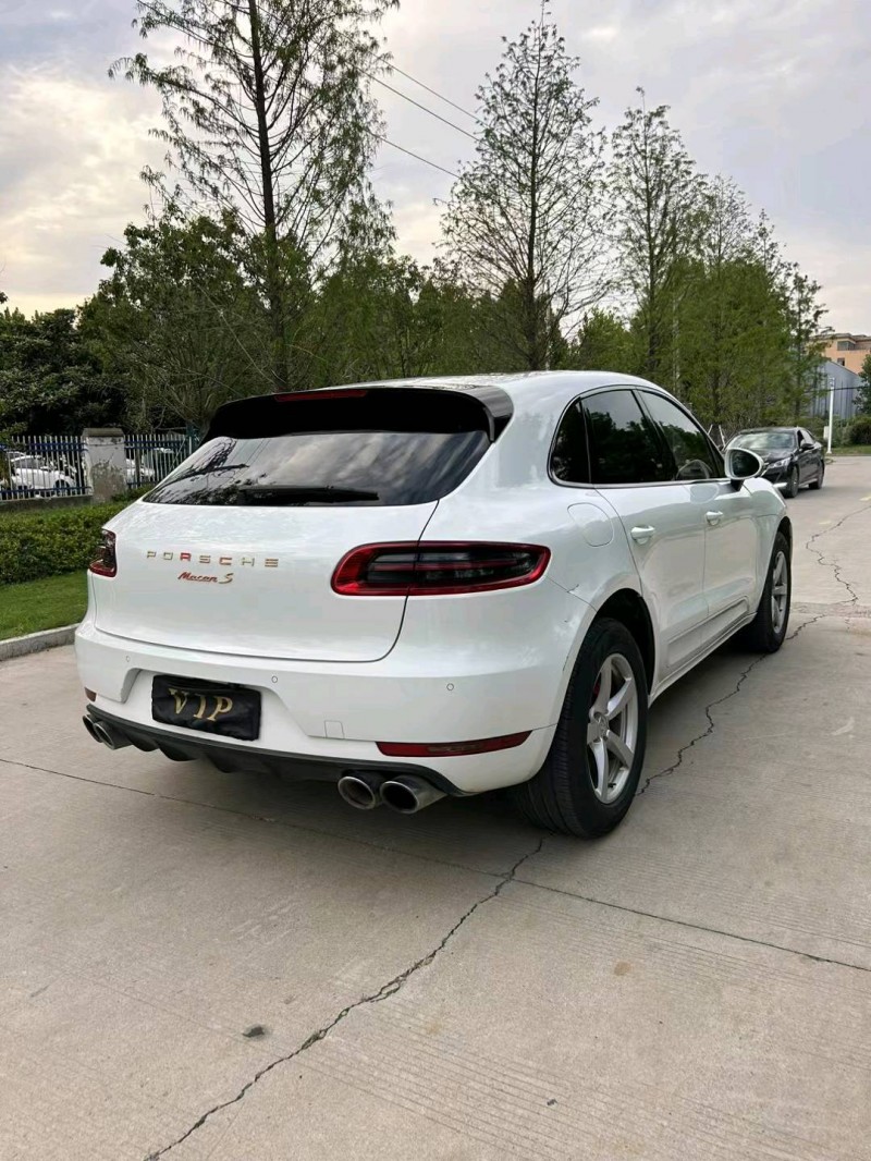 宿迁16年保时捷Macan8