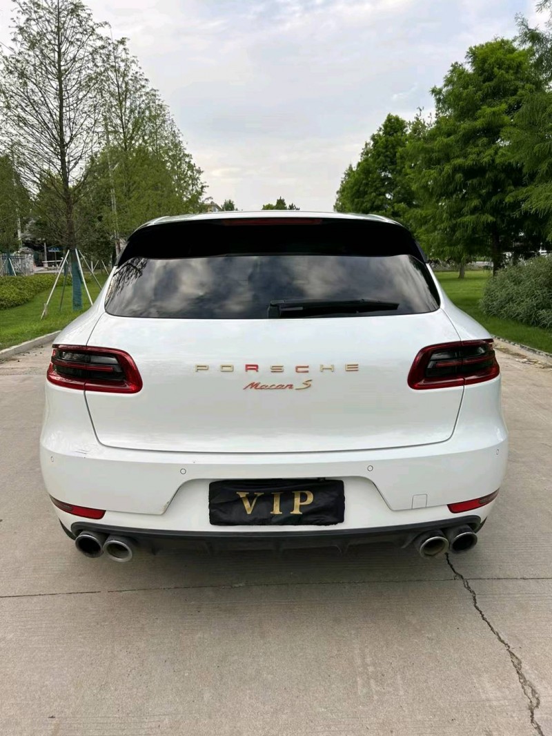 宿迁16年保时捷Macan9