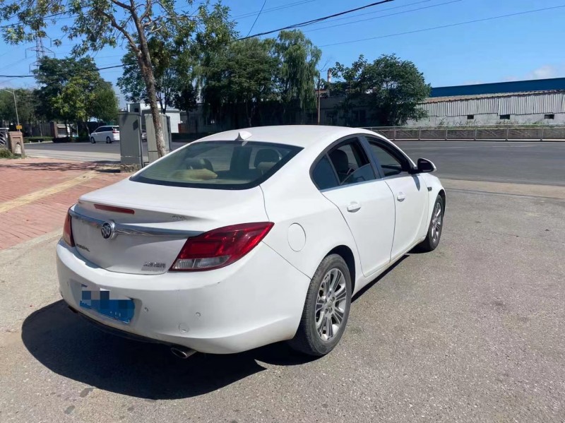 青岛13年别克君威4