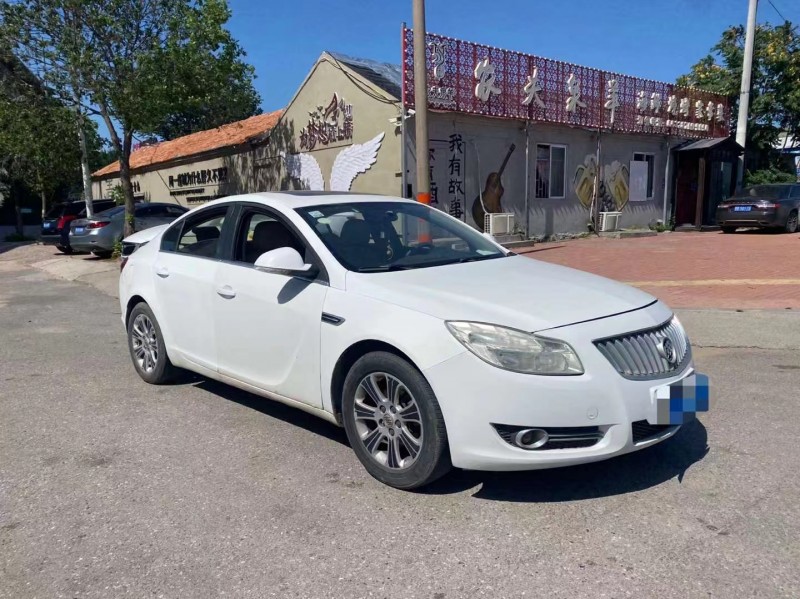 青岛13年别克君威5