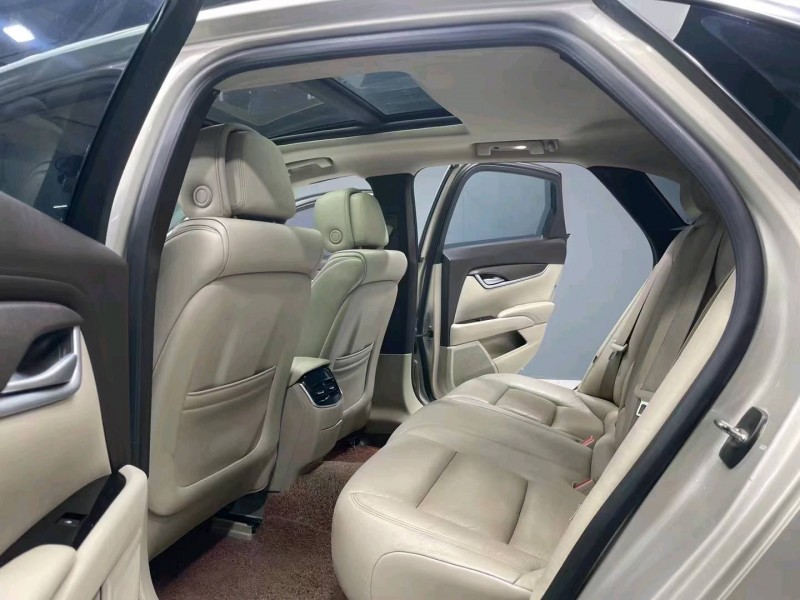 成都14年凯迪拉克XTS5