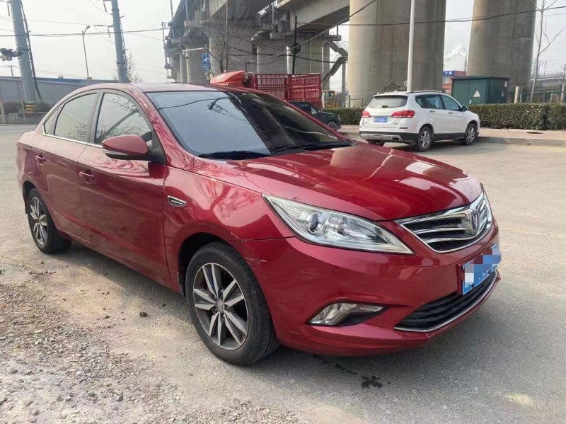 青岛15年长安汽车逸动5