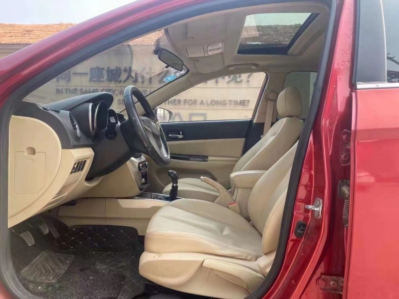 青岛15年长安汽车逸动8