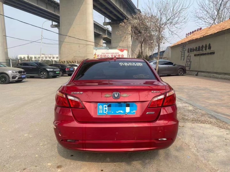 青岛15年长安汽车逸动9