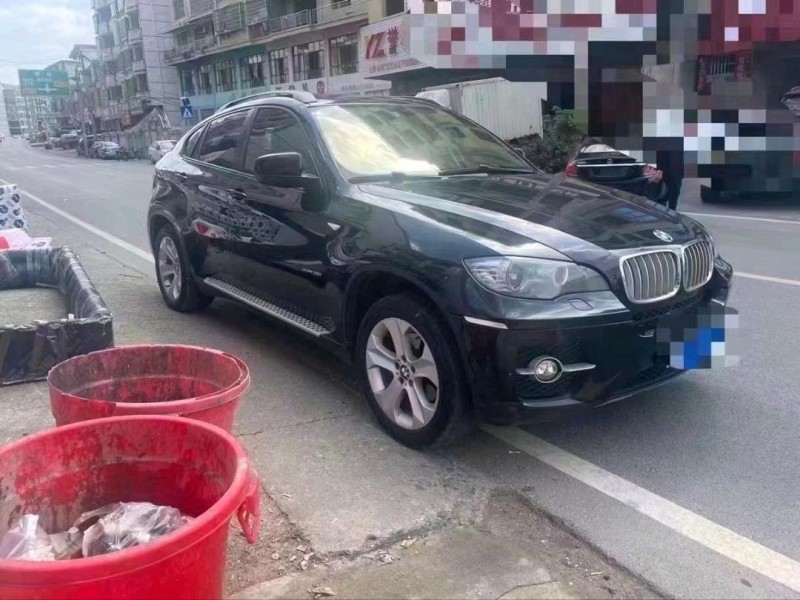 济南12年宝马X62