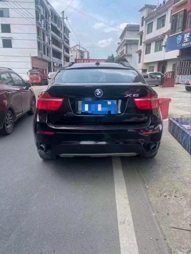 济南12年宝马X65