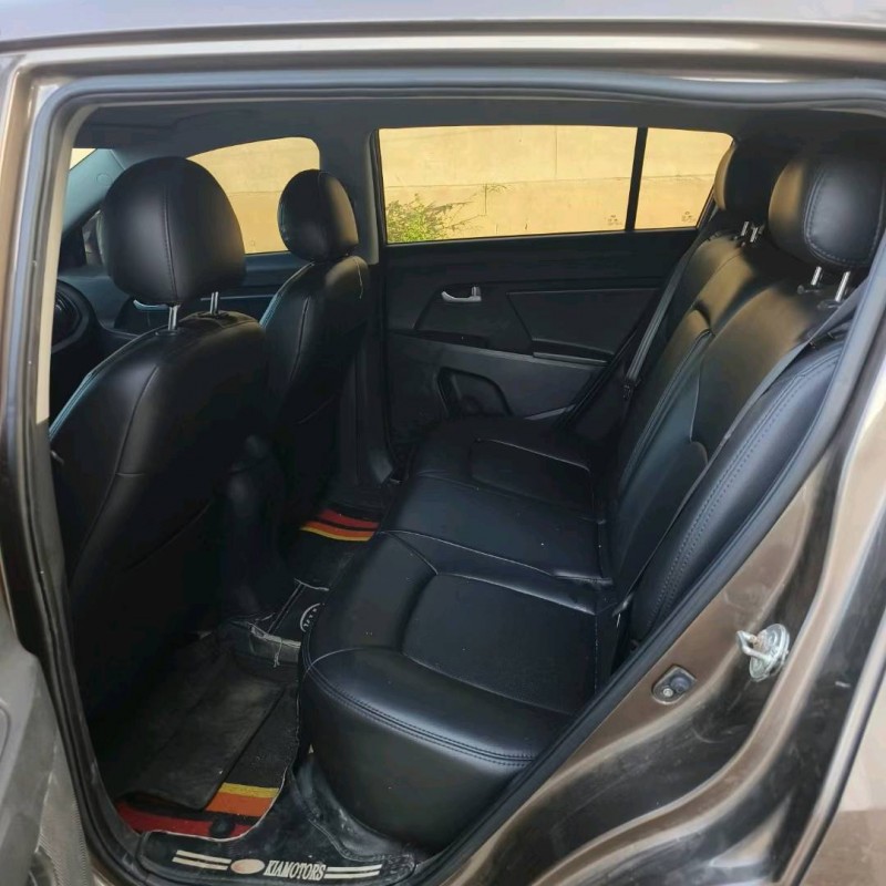 邯郸14年起亚智跑3