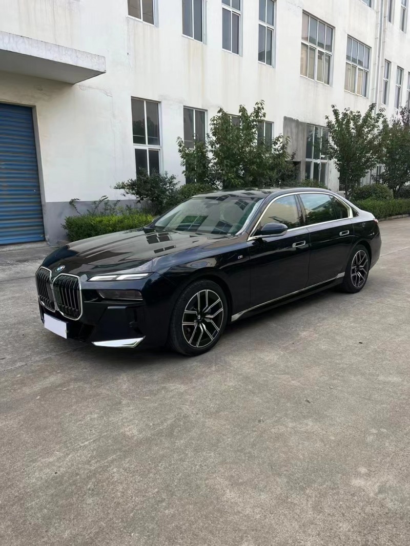 徐州23年宝马7系2