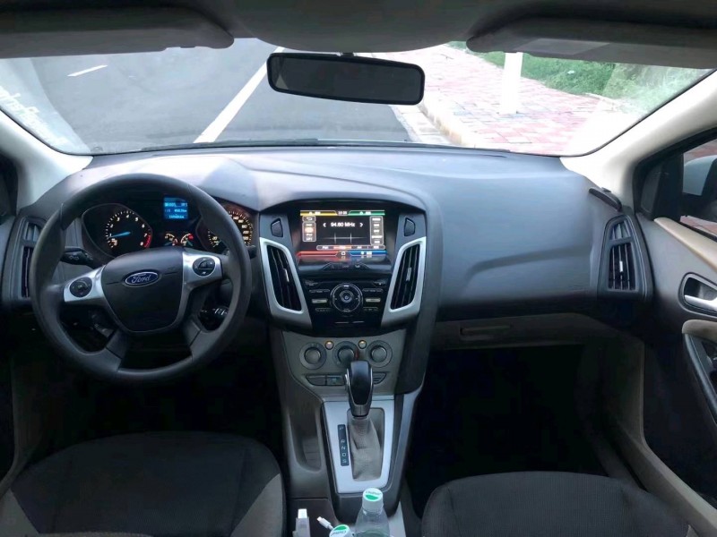 邯郸14年福特福克斯7