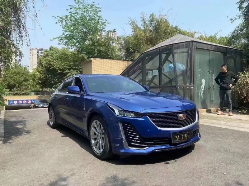 成都20年凯迪拉克CT63