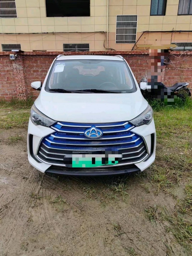 嘉兴22年长安汽车欧尚1