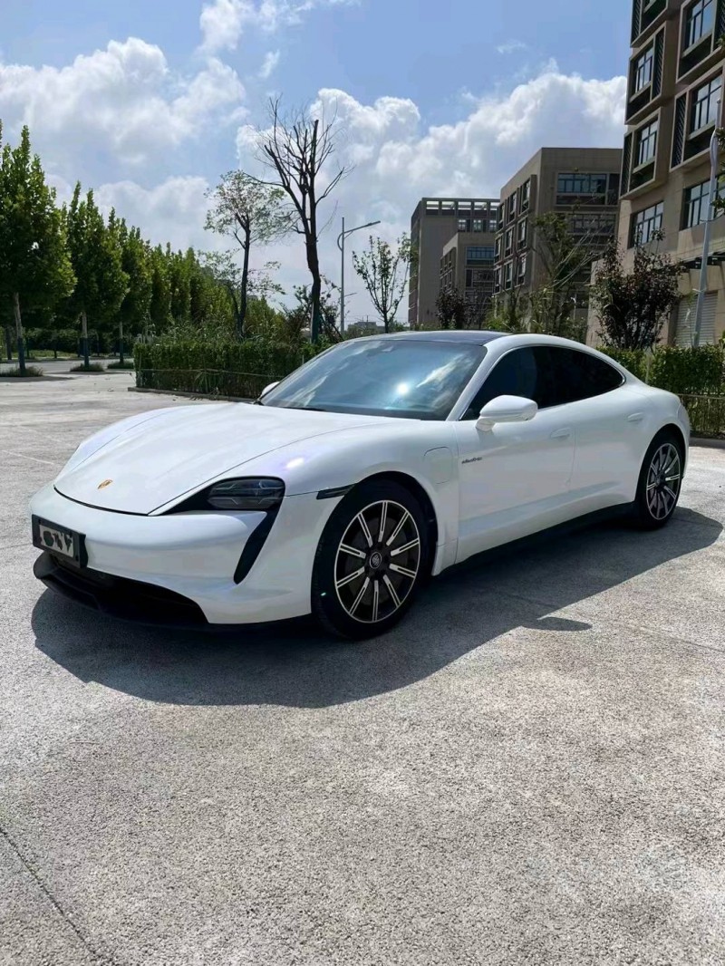 徐州22年保时捷Taycan3