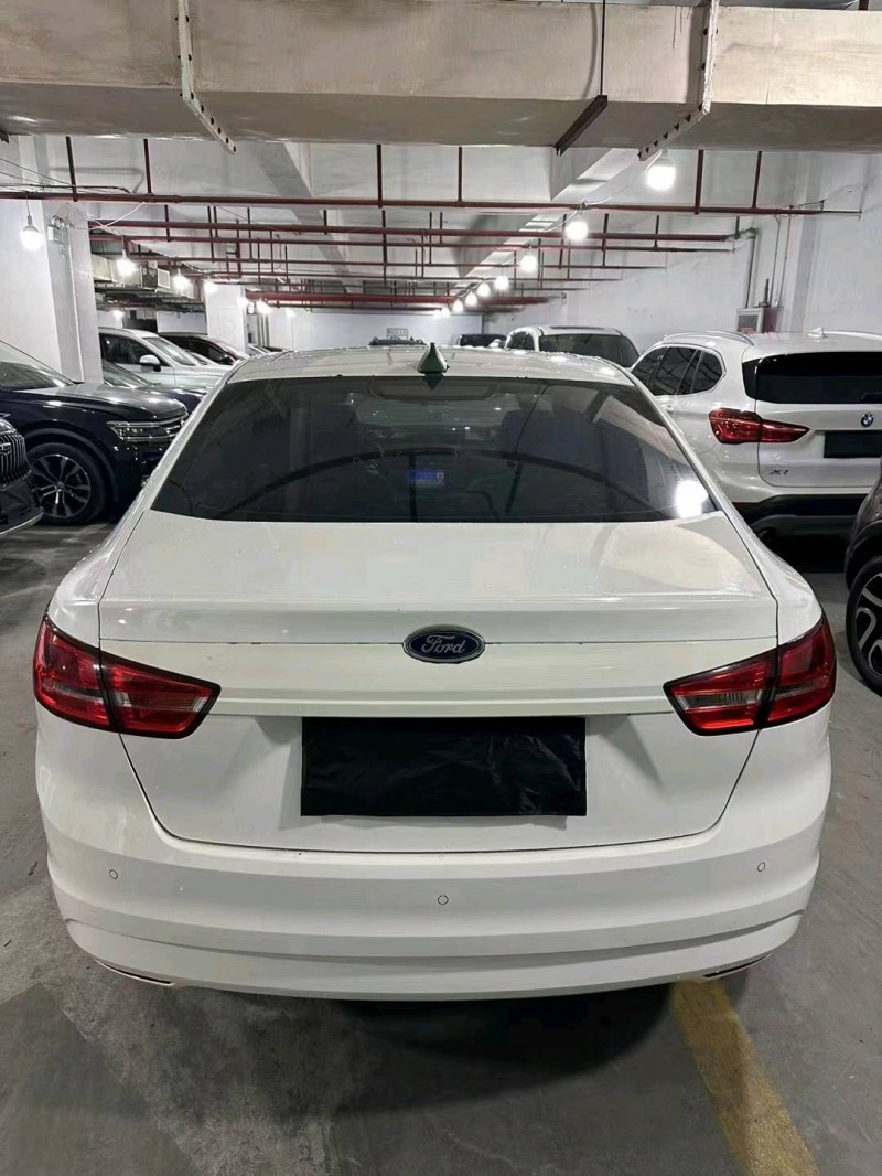 常州18年福特福睿斯6