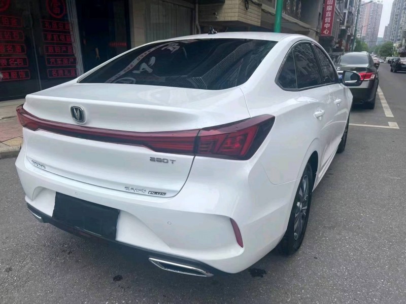 深圳23年长安汽车逸动4