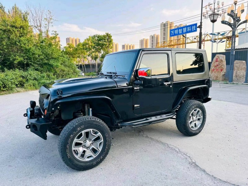 沈阳10年Jeep牧马人3