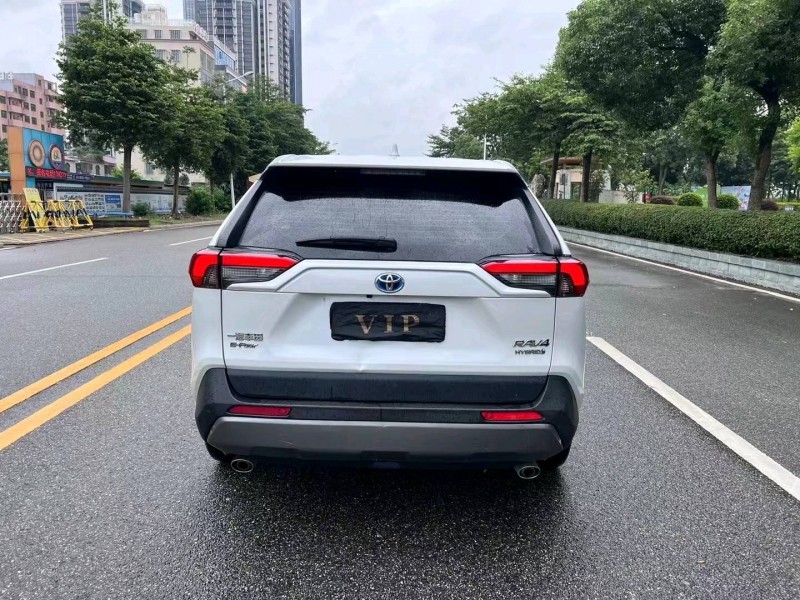 深圳21年丰田RAV4荣放7