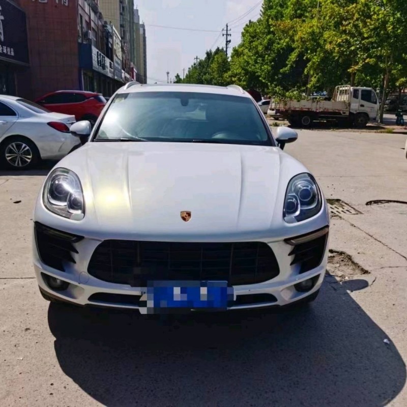 枣庄15年保时捷Macan1
