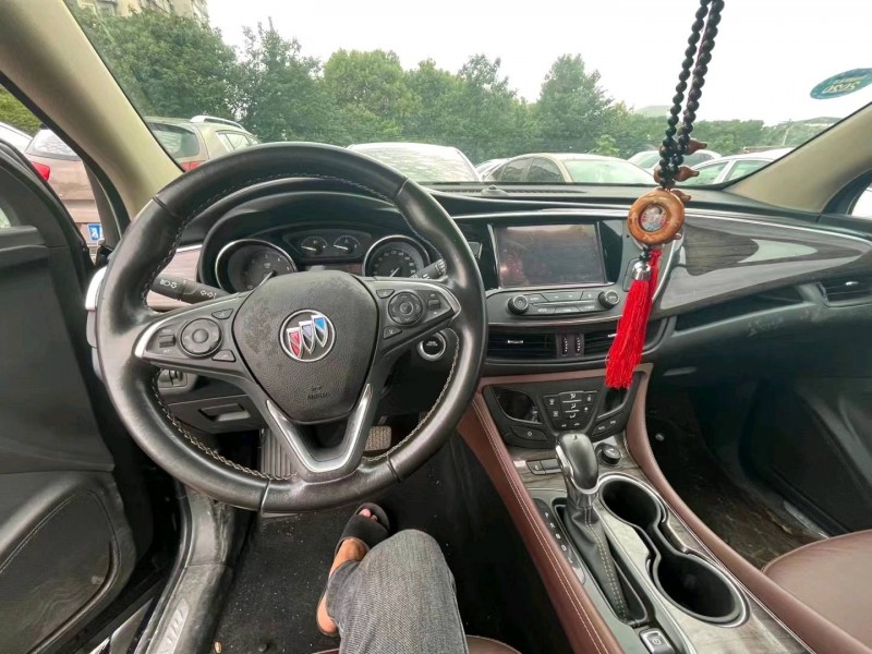 济南17年别克昂科威5