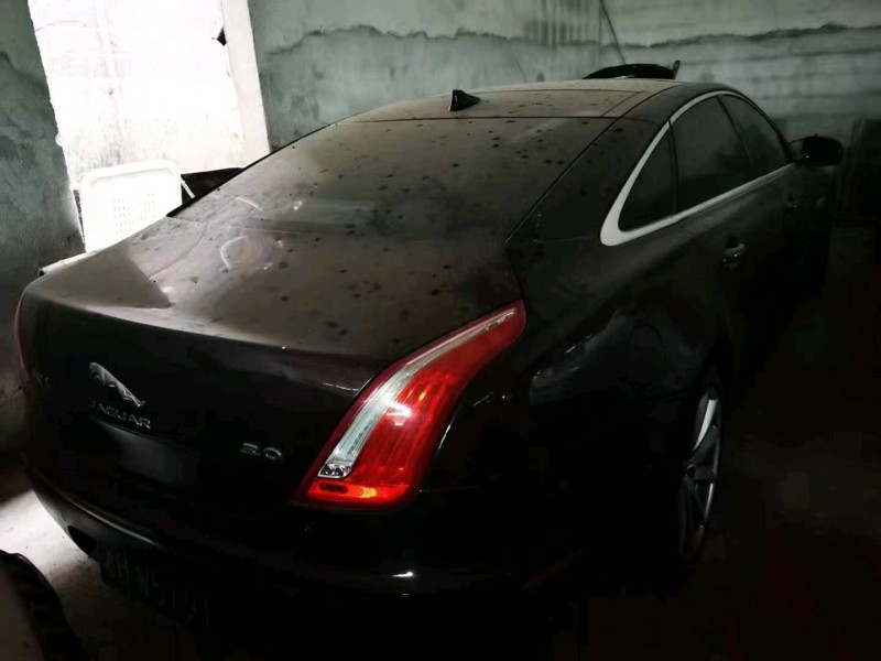 長沙15年捷豹XJL5