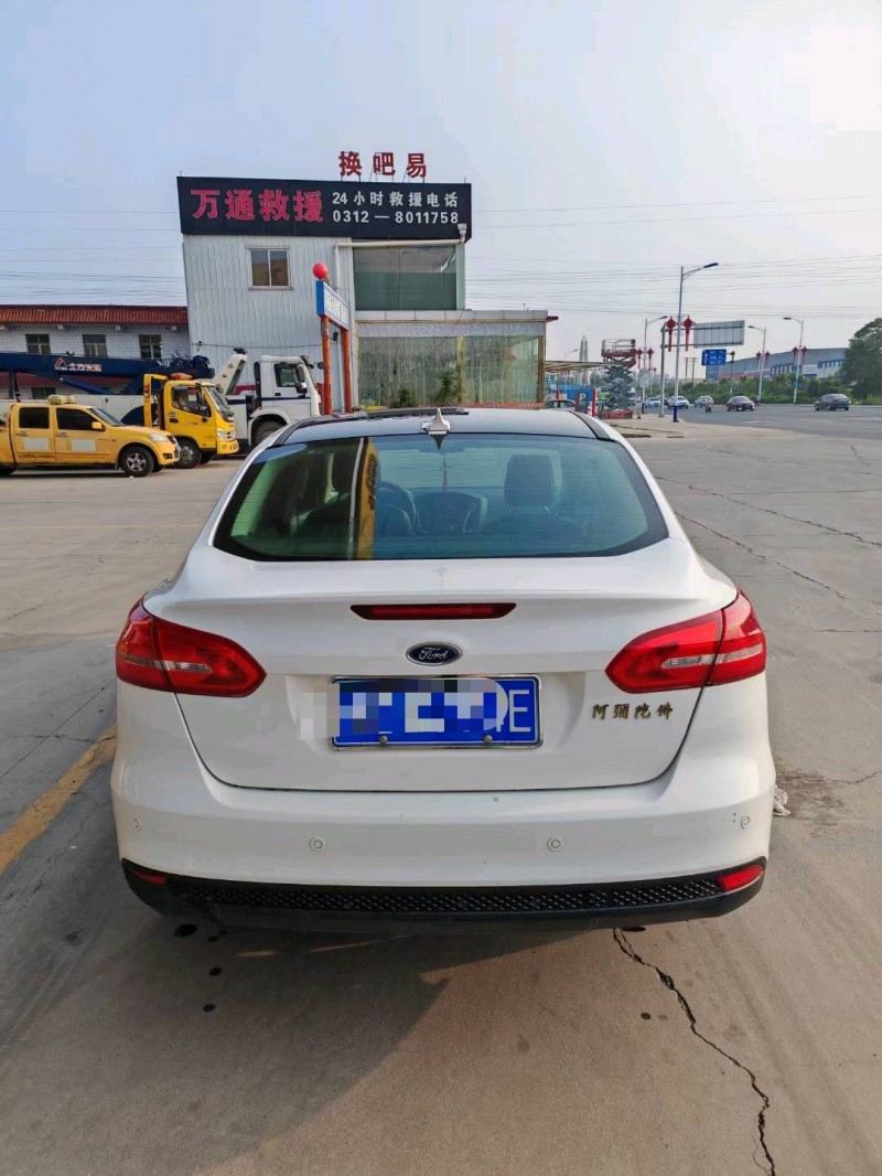 保定18年福特福克斯9