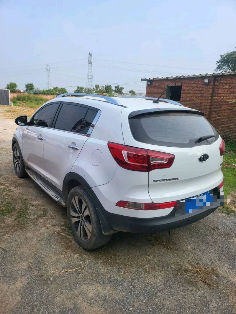 保定14年起亚智跑7