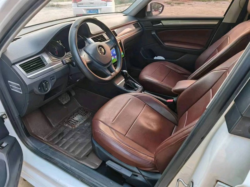 保定17年大众宝来8