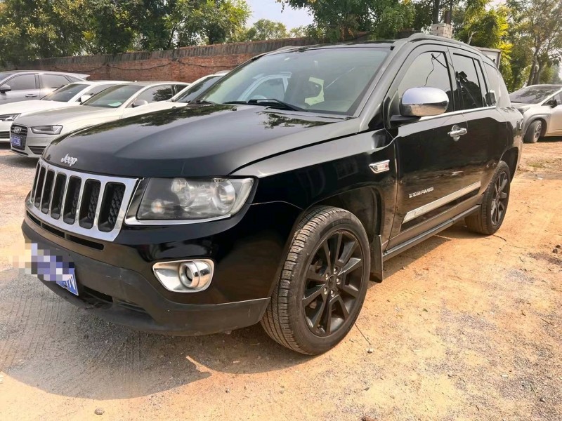 保定13年Jeep指南者2