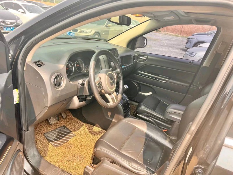 保定13年Jeep指南者8