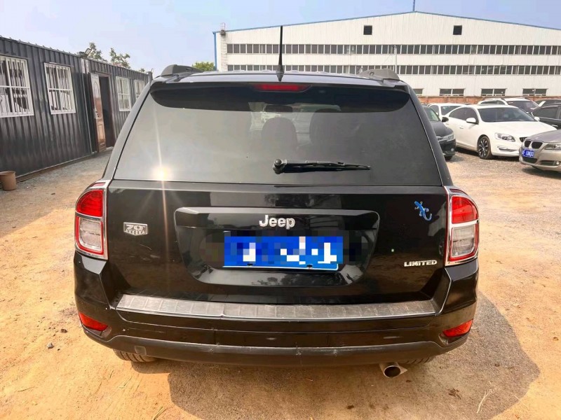 保定13年Jeep指南者9