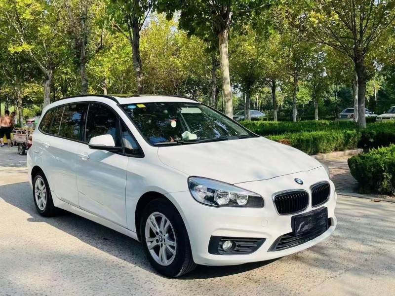 济宁15年宝马2系3